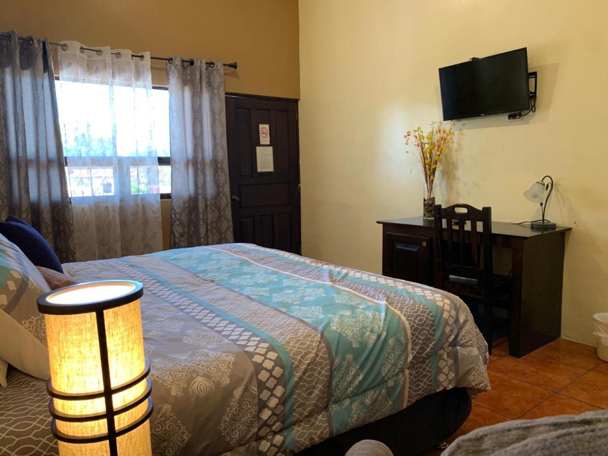 Zafra Hotel Retalhuleu Ngoại thất bức ảnh