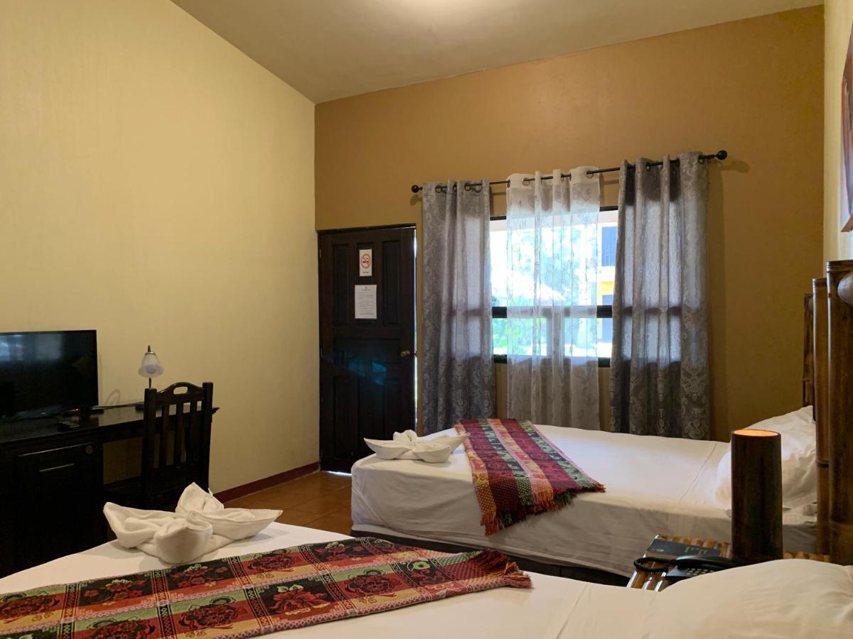 Zafra Hotel Retalhuleu Ngoại thất bức ảnh