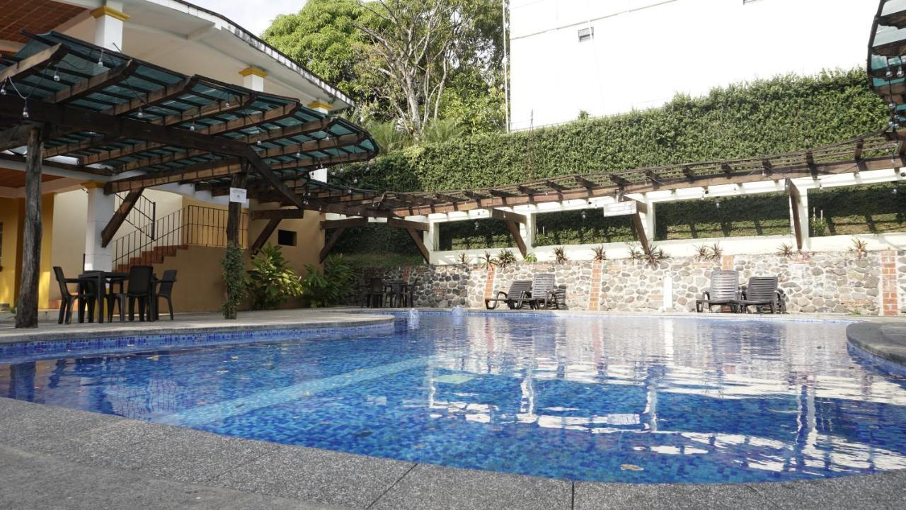 Zafra Hotel Retalhuleu Ngoại thất bức ảnh